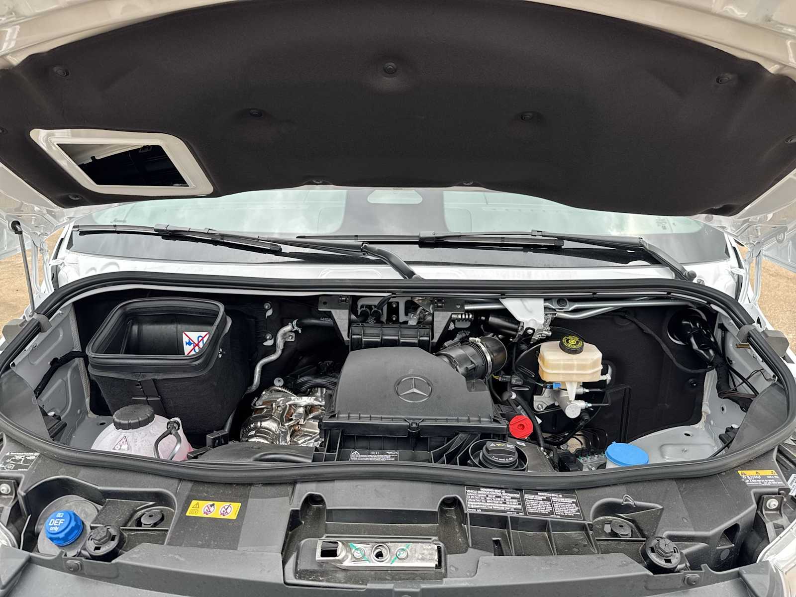 Thumbnail: 2026 Mercedes-Benz Sprinter - 13