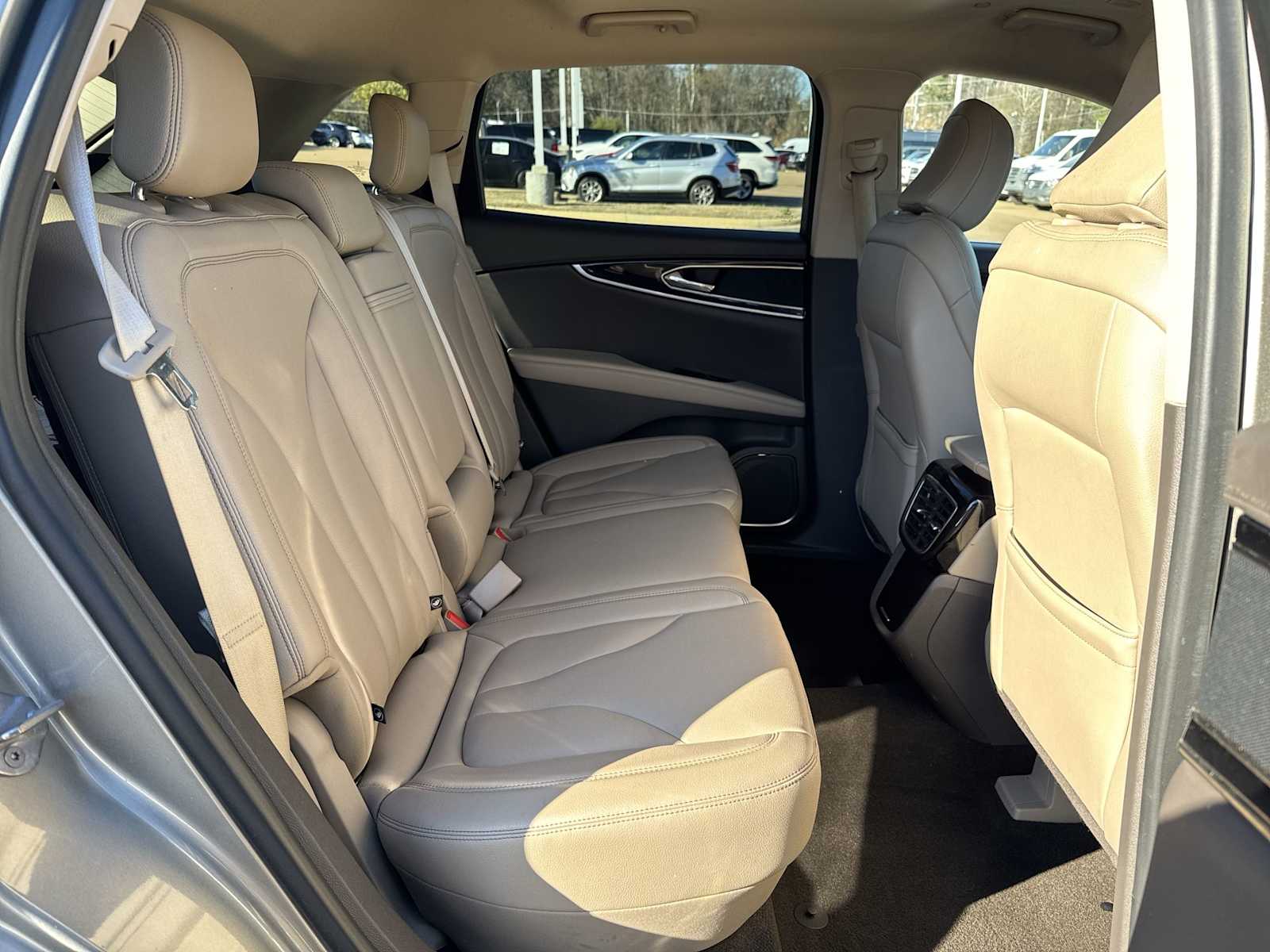 Thumbnail: 2023 Lincoln Nautilus - 18