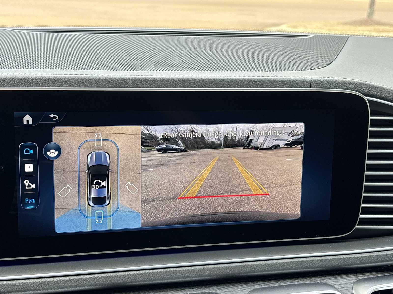 Thumbnail: 2026 Mercedes-Benz GLE - 23