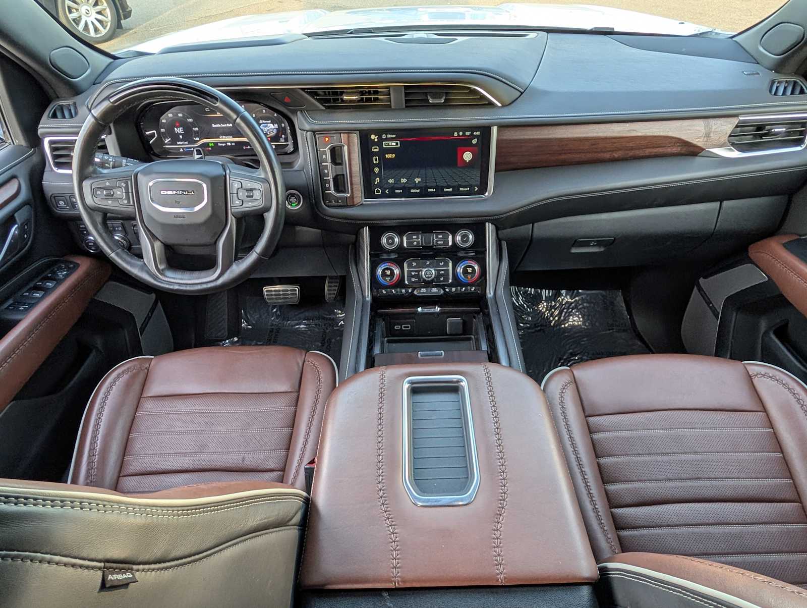 Thumbnail: 2024 GMC Yukon XL - 9