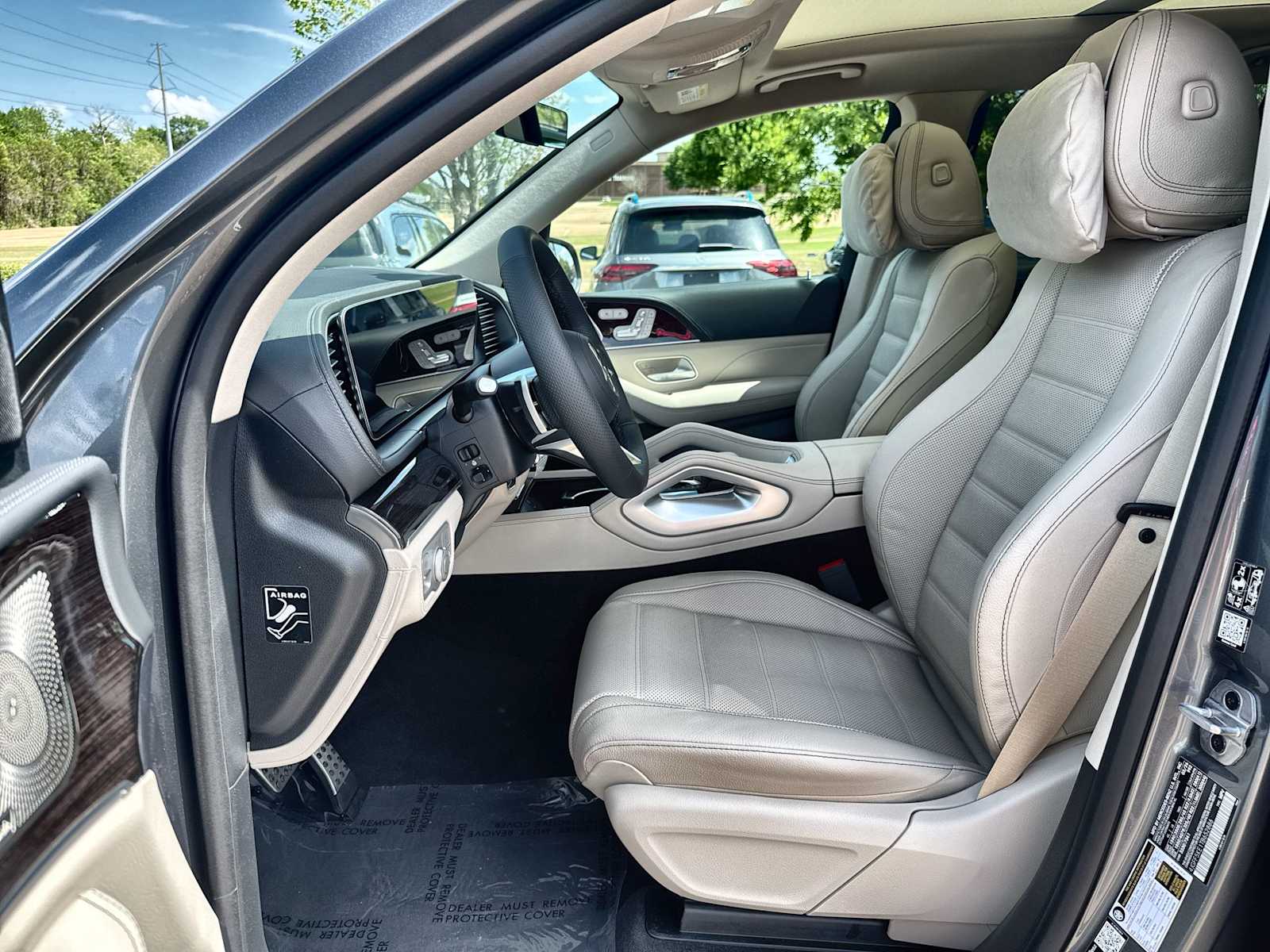 Thumbnail: 2026 Mercedes-Benz GLS - 2