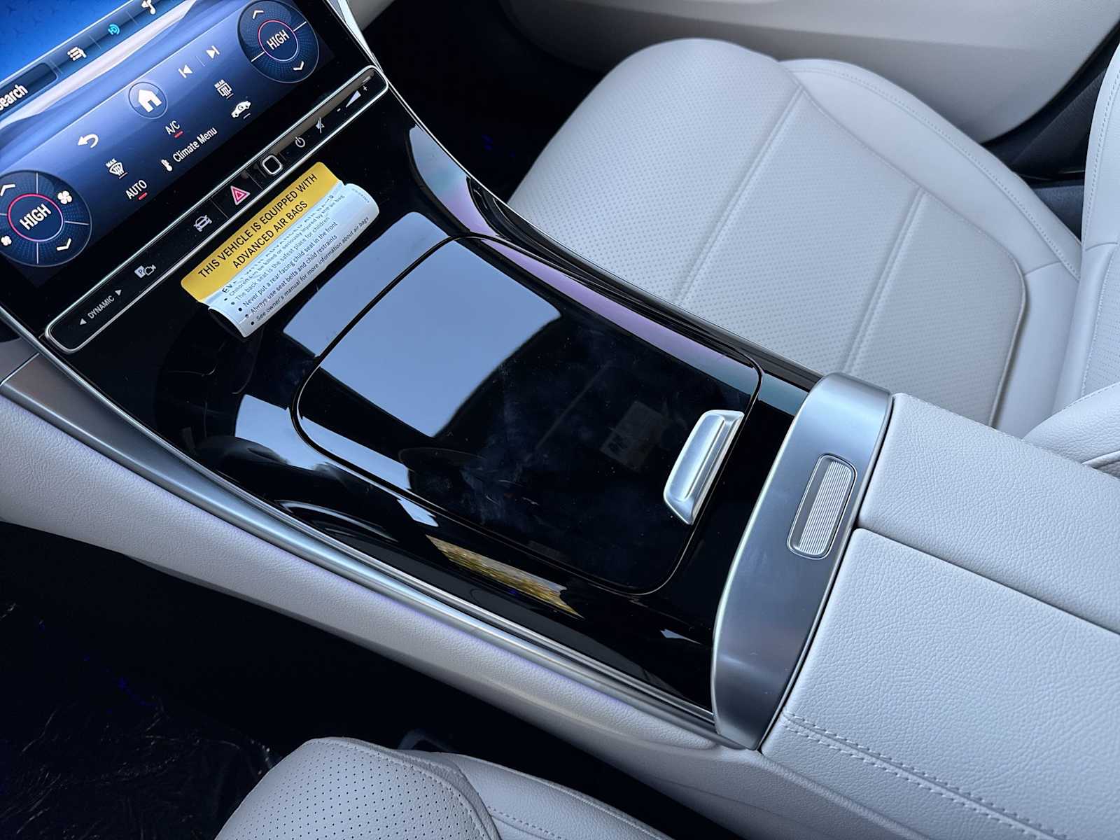 Thumbnail: 2026 Mercedes-Benz GLC - 22