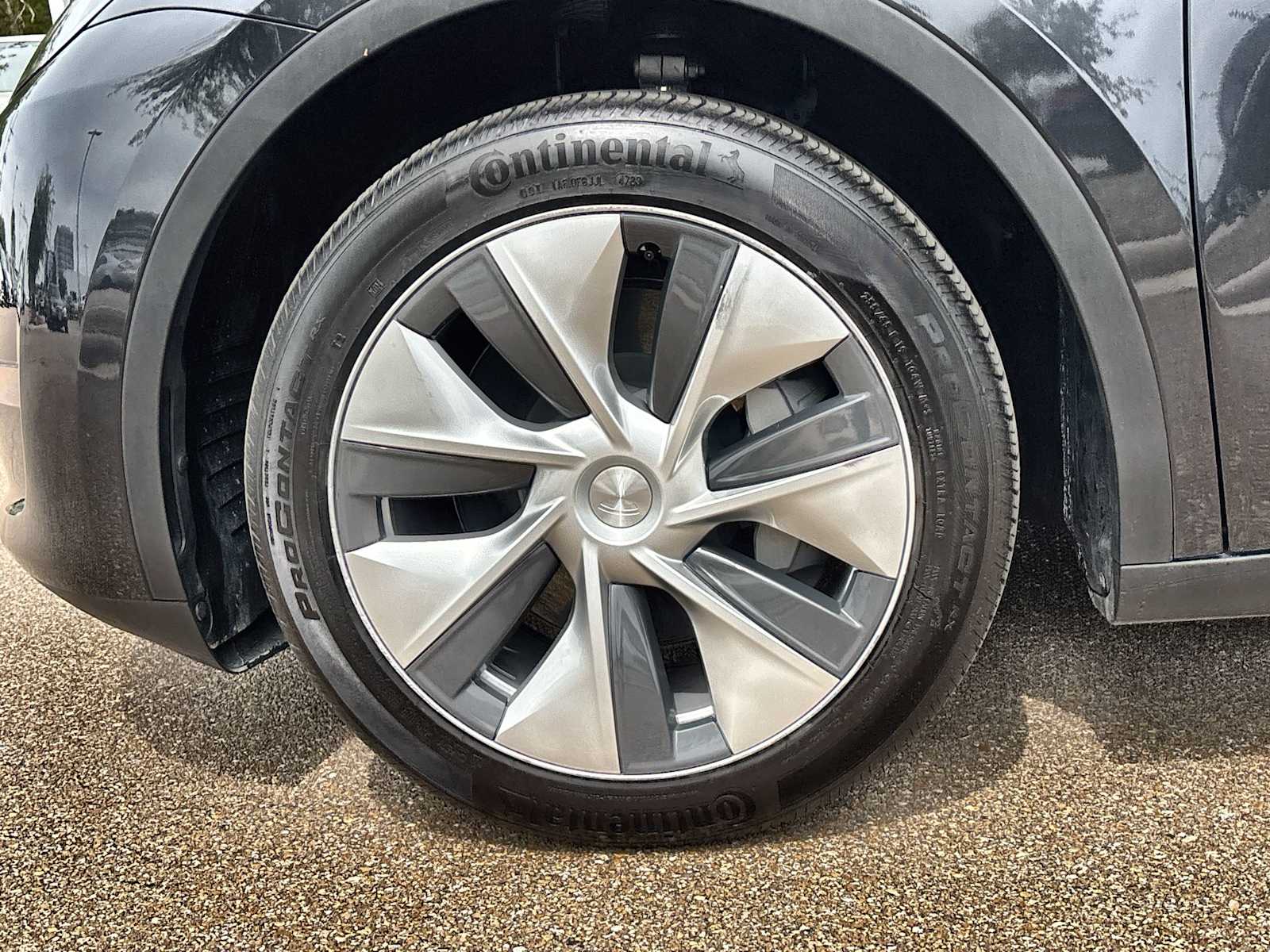 Thumbnail: 2024 Tesla Model Y - 13