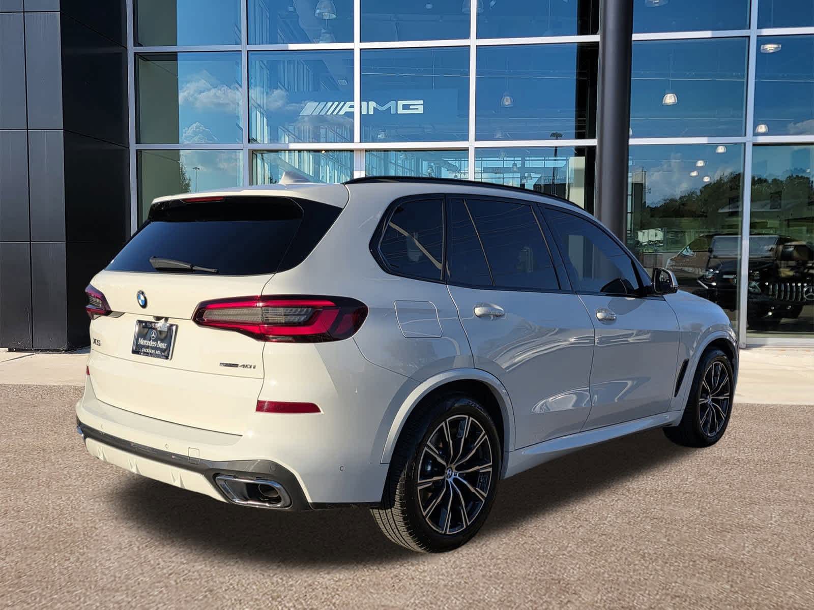 Thumbnail: 2022 BMW X5 - 5