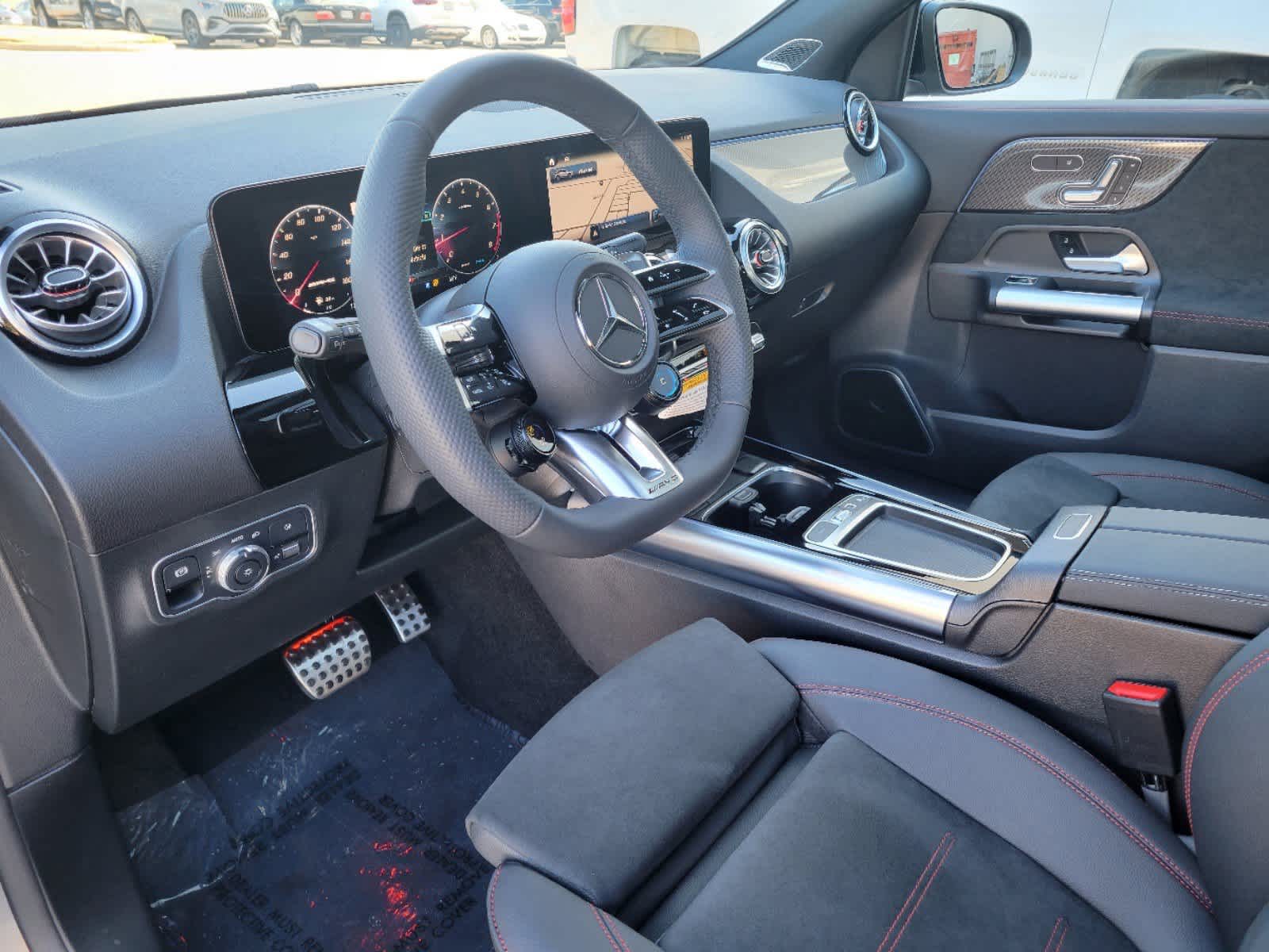 Thumbnail: 2025 Mercedes-Benz GLA - 14