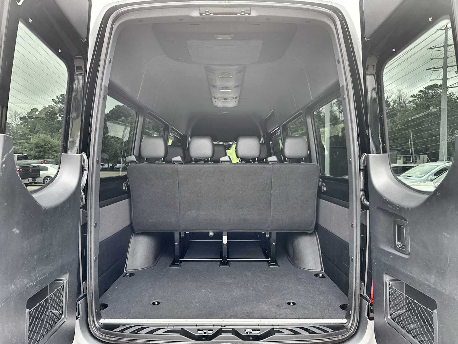 Thumbnail: 2023 Mercedes-Benz Sprinter - 17