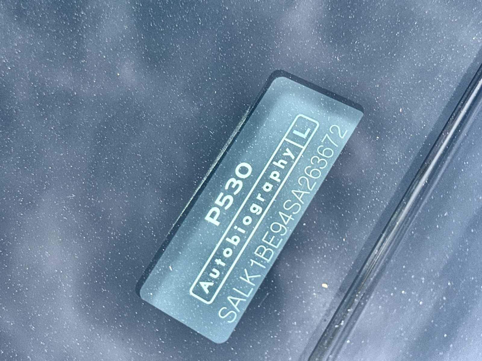 Thumbnail: 2025 Land Rover Range Rover - 25