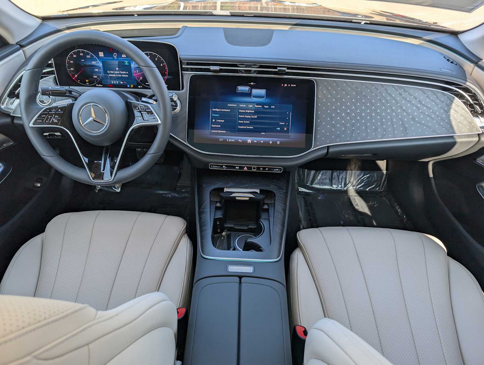 Thumbnail: 2026 Mercedes-Benz E-Class - 7