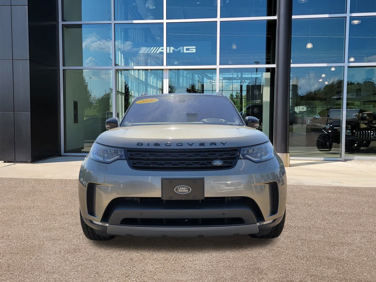 2020 Land Rover Discovery HSE Luxury photo 2