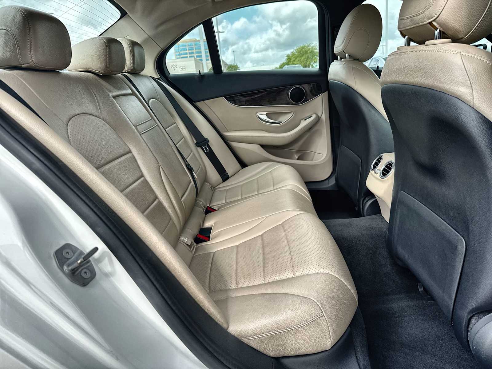 Thumbnail: 2019 Mercedes-Benz C-Class - 19