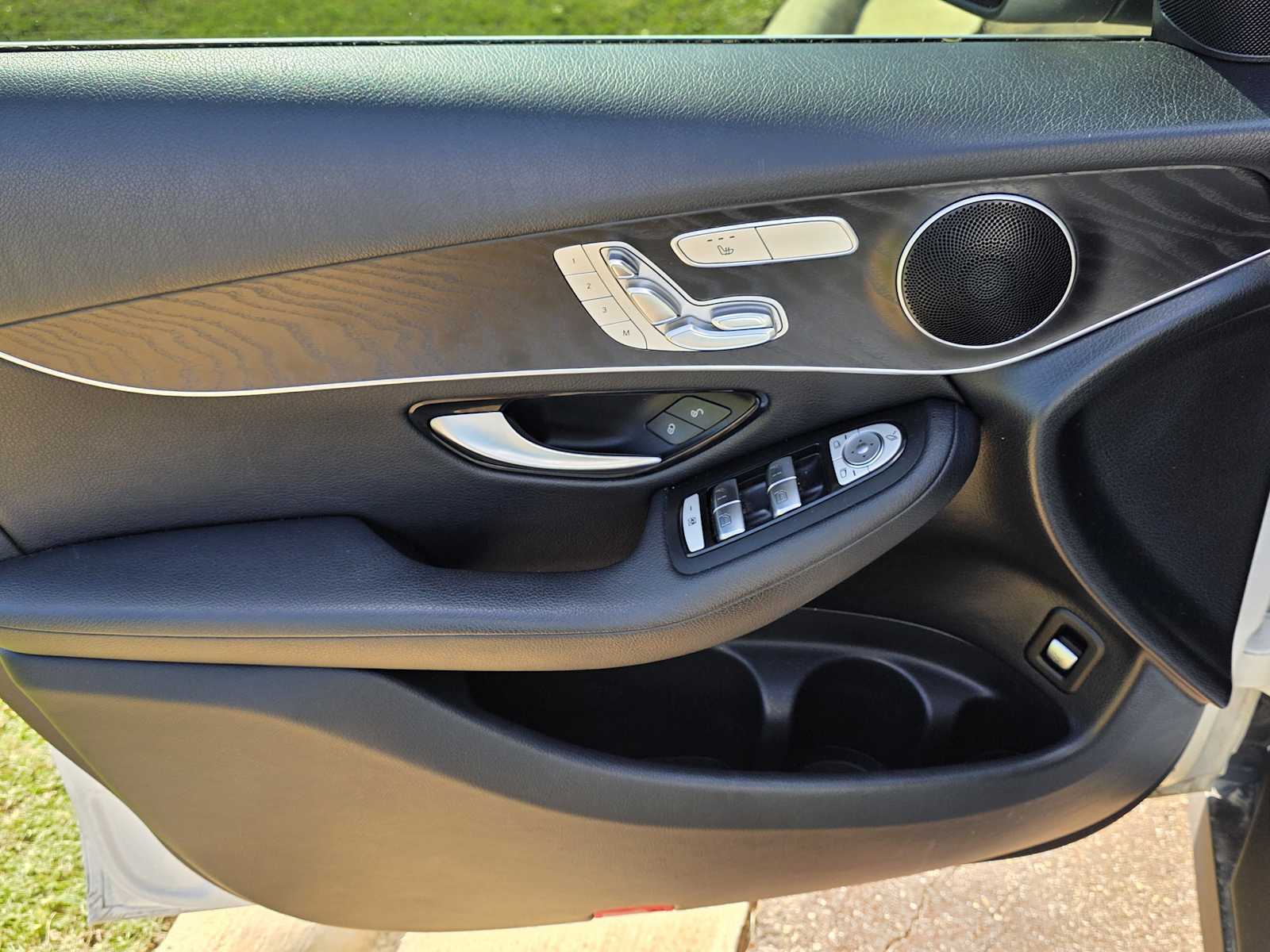 Thumbnail: 2018 Mercedes-Benz GLC - 4