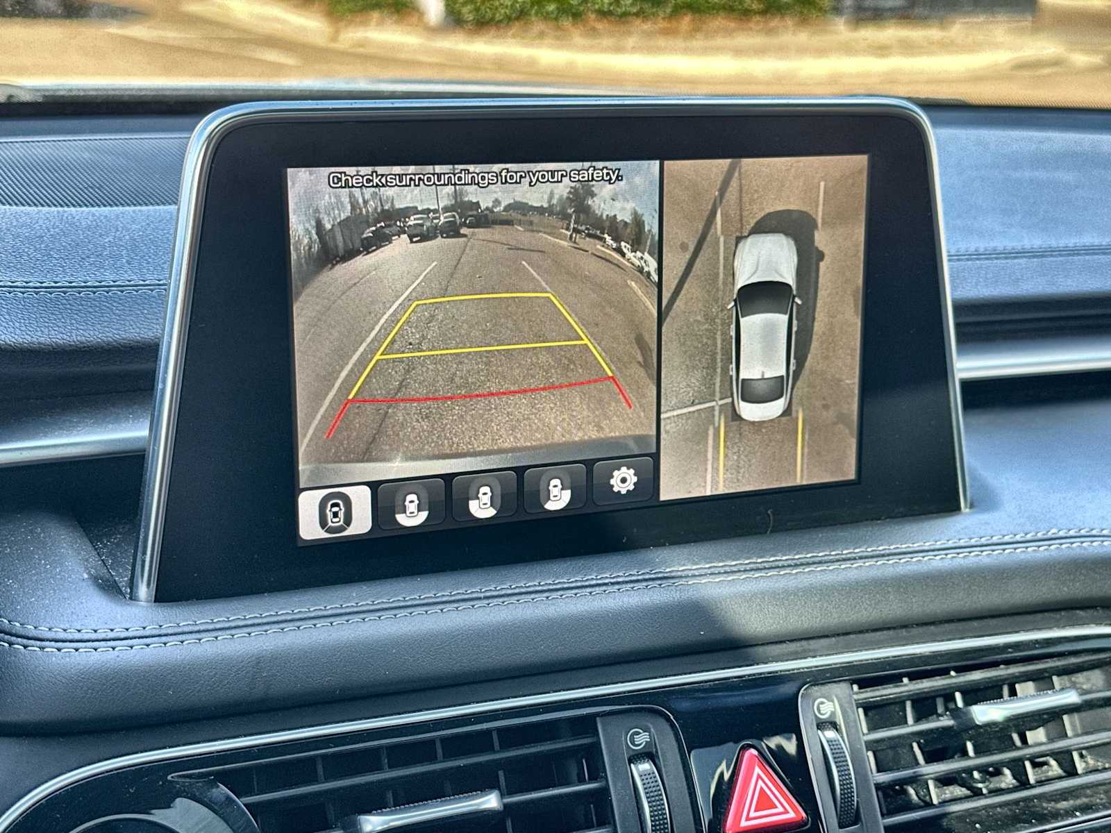 Thumbnail: 2020 Genesis G70 - 27