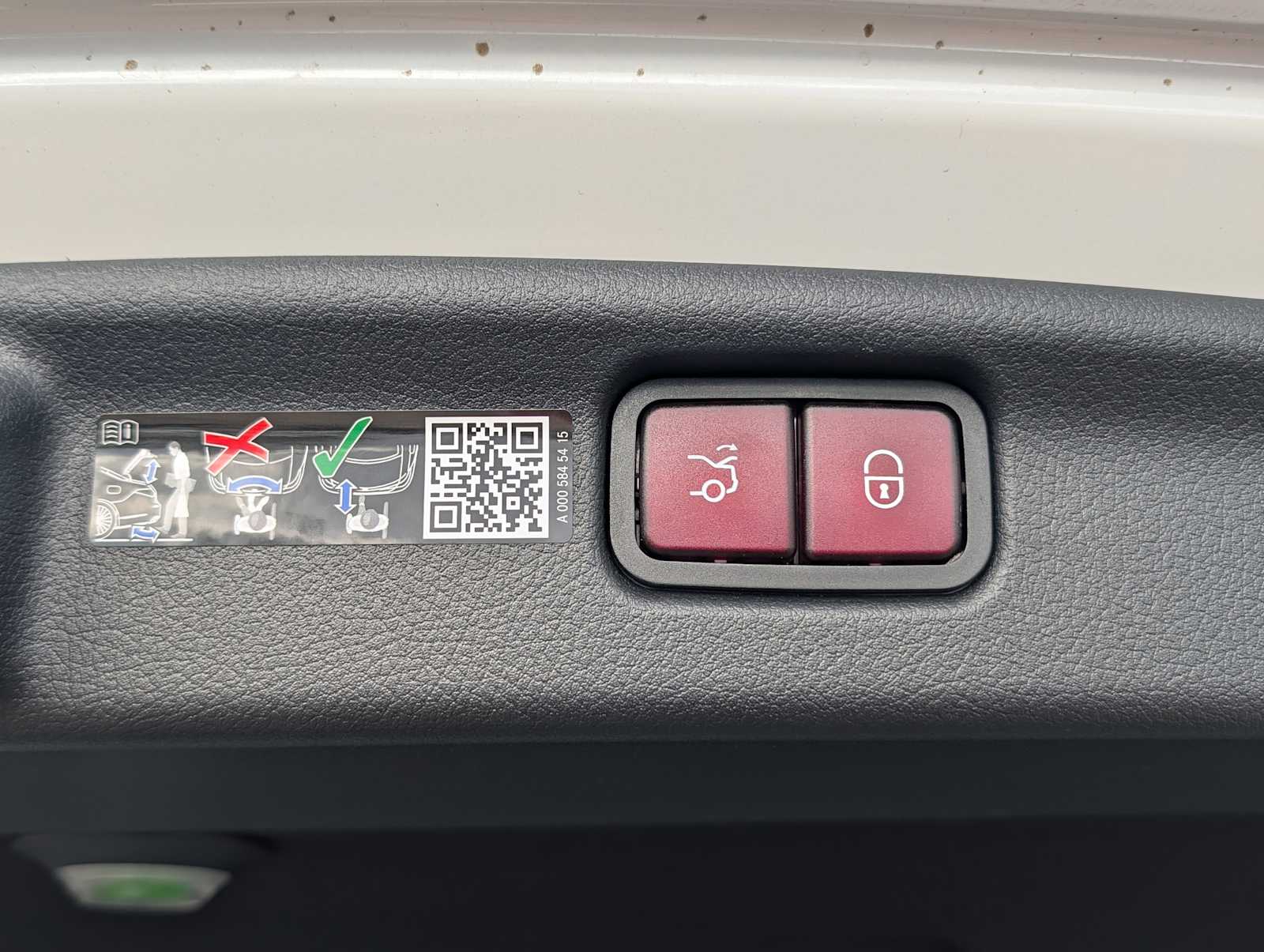 Thumbnail: 2026 Mercedes-Benz C-Class - 24