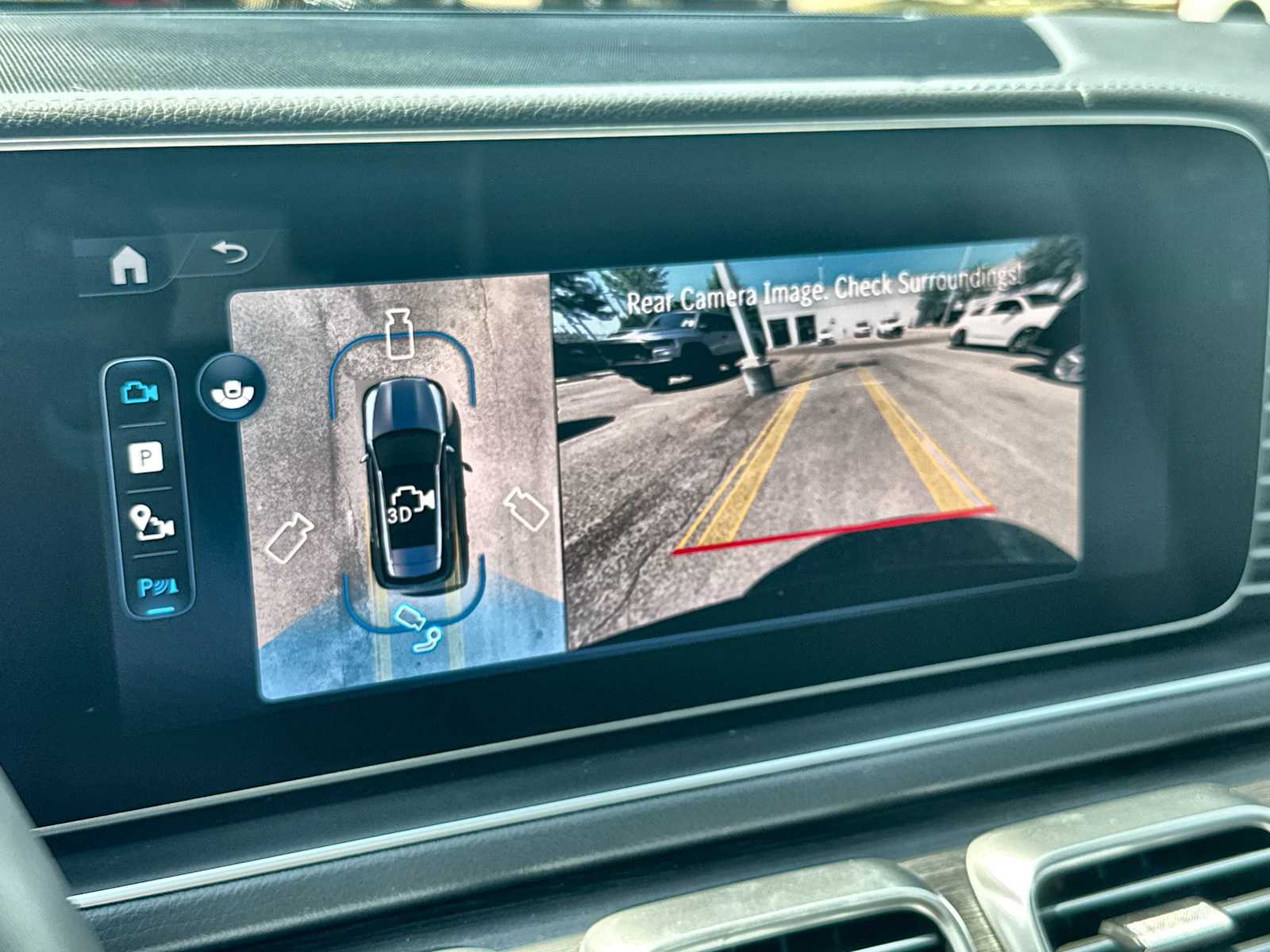 Thumbnail: 2026 Mercedes-Benz GLE - 27