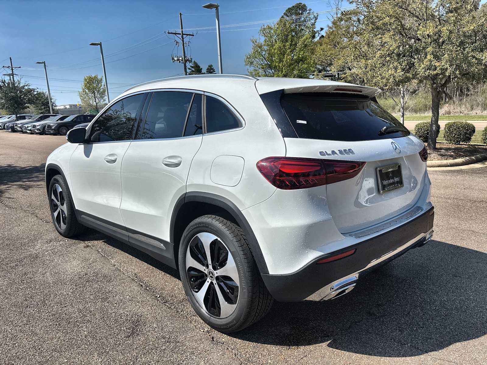 Thumbnail: 2026 Mercedes-Benz GLA - 6