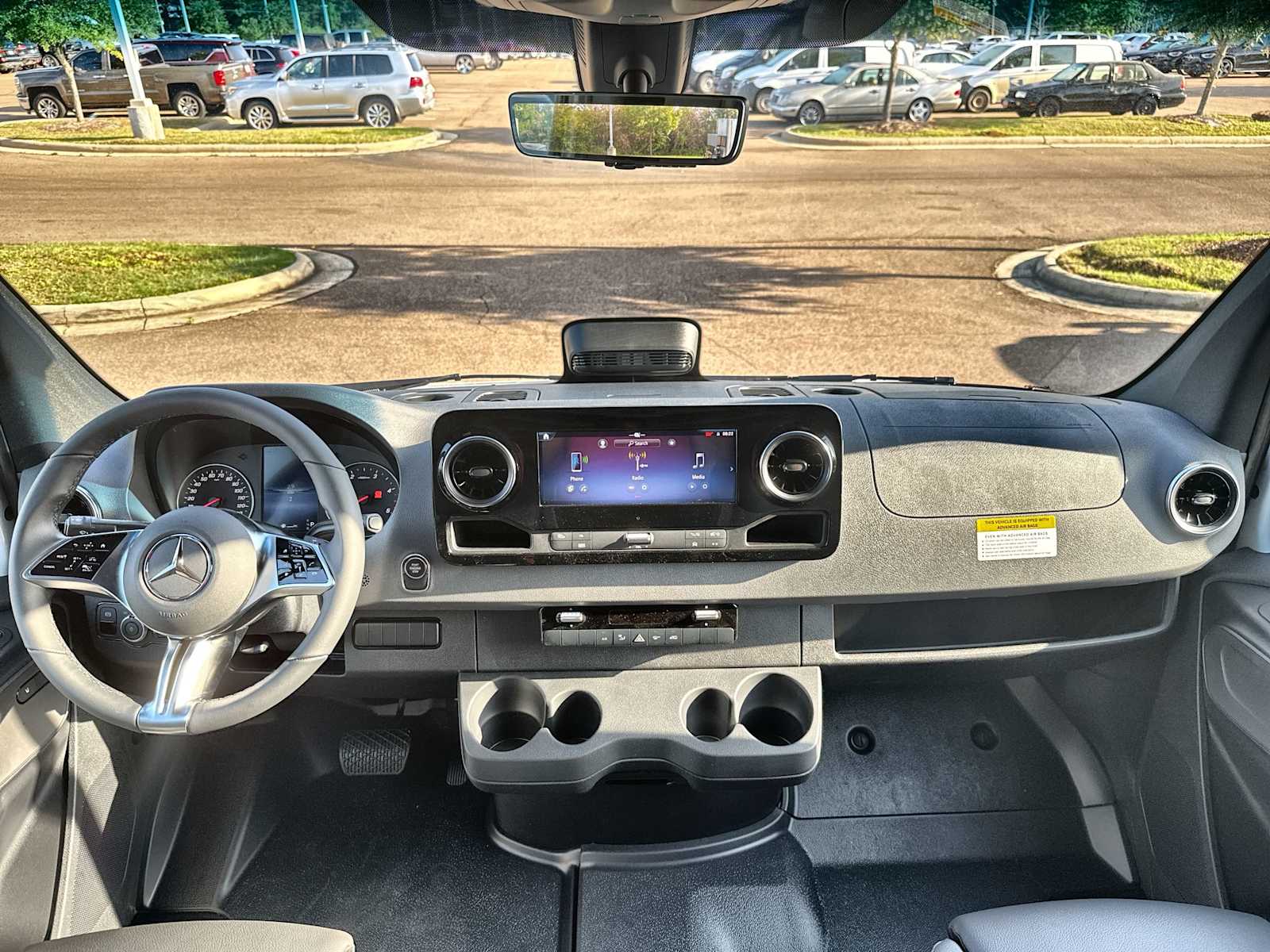 Thumbnail: 2026 Mercedes-Benz Sprinter - 18