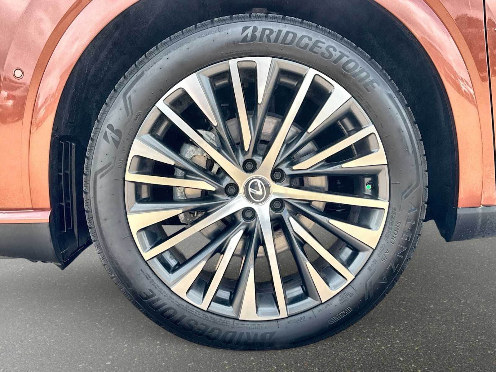 Thumbnail: 2024 Lexus RX - 15