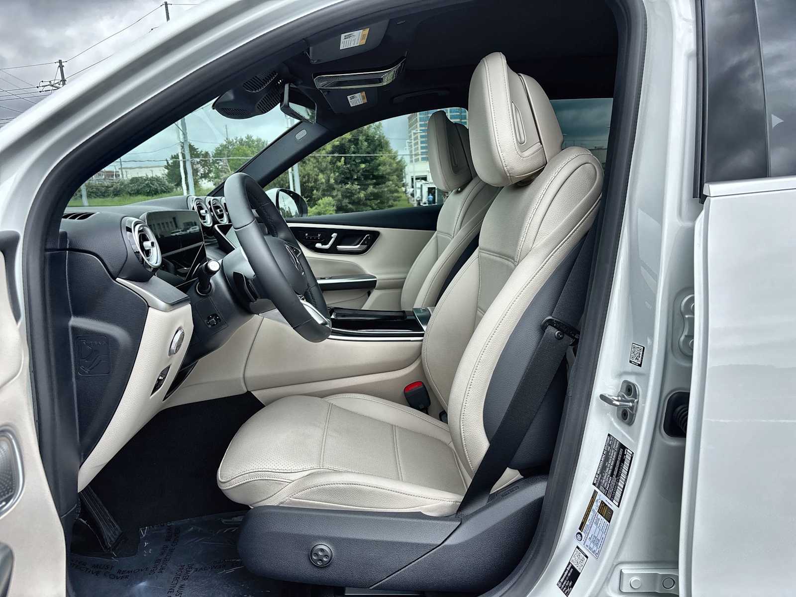 Thumbnail: 2026 Mercedes-Benz GLC - 3