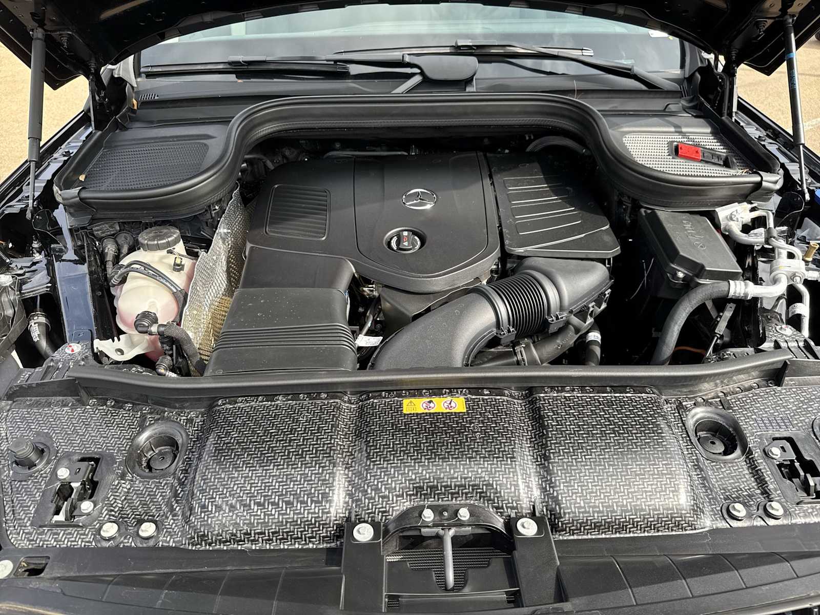 Thumbnail: 2026 Mercedes-Benz GLE - 12