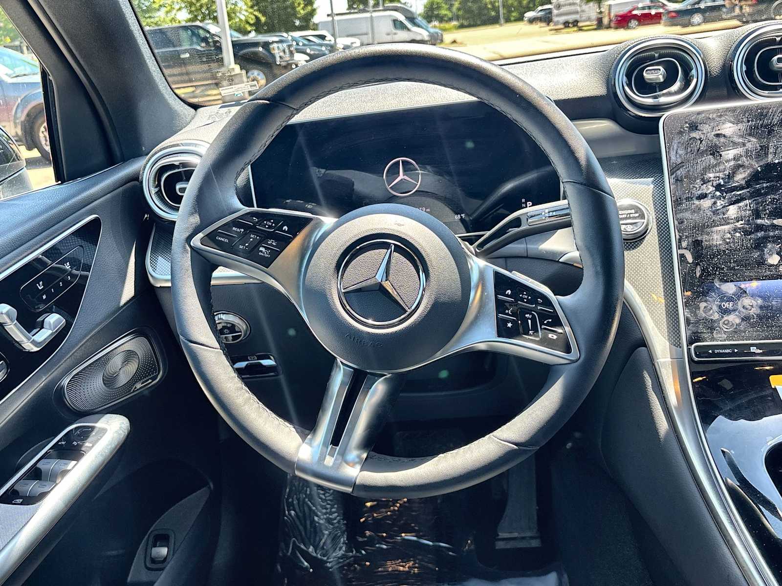 Thumbnail: 2026 Mercedes-Benz GLC - 21