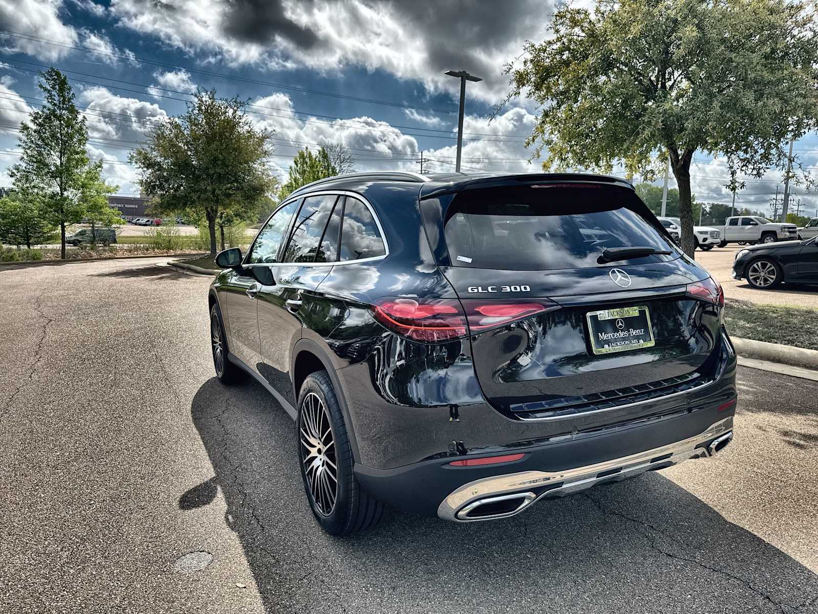 Thumbnail: 2026 Mercedes-Benz GLC - 6