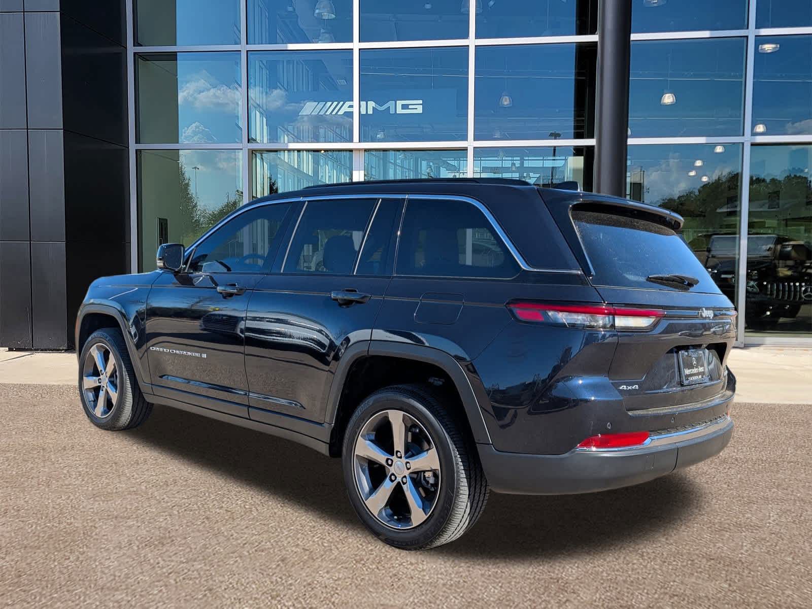 Thumbnail: 2024 Jeep Grand Cherokee - 5