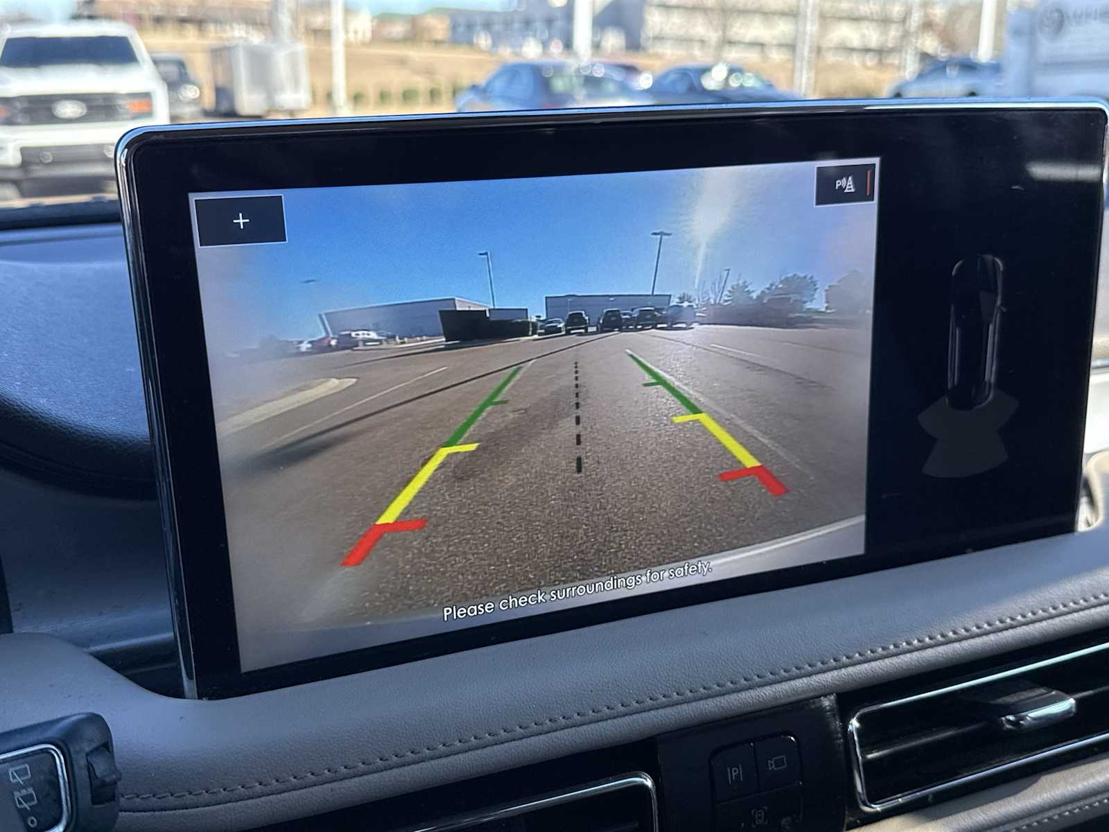 Thumbnail: 2023 Lincoln Nautilus - 22