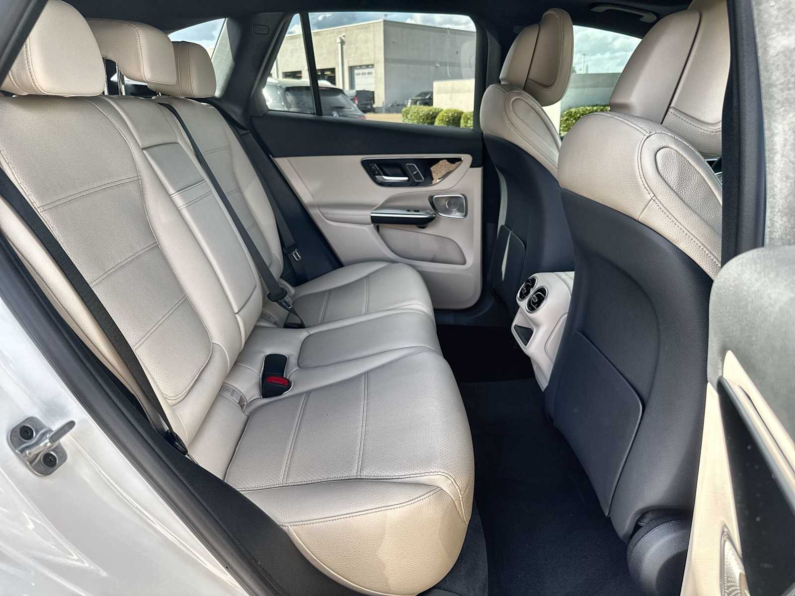 Thumbnail: 2026 Mercedes-Benz GLC - 19