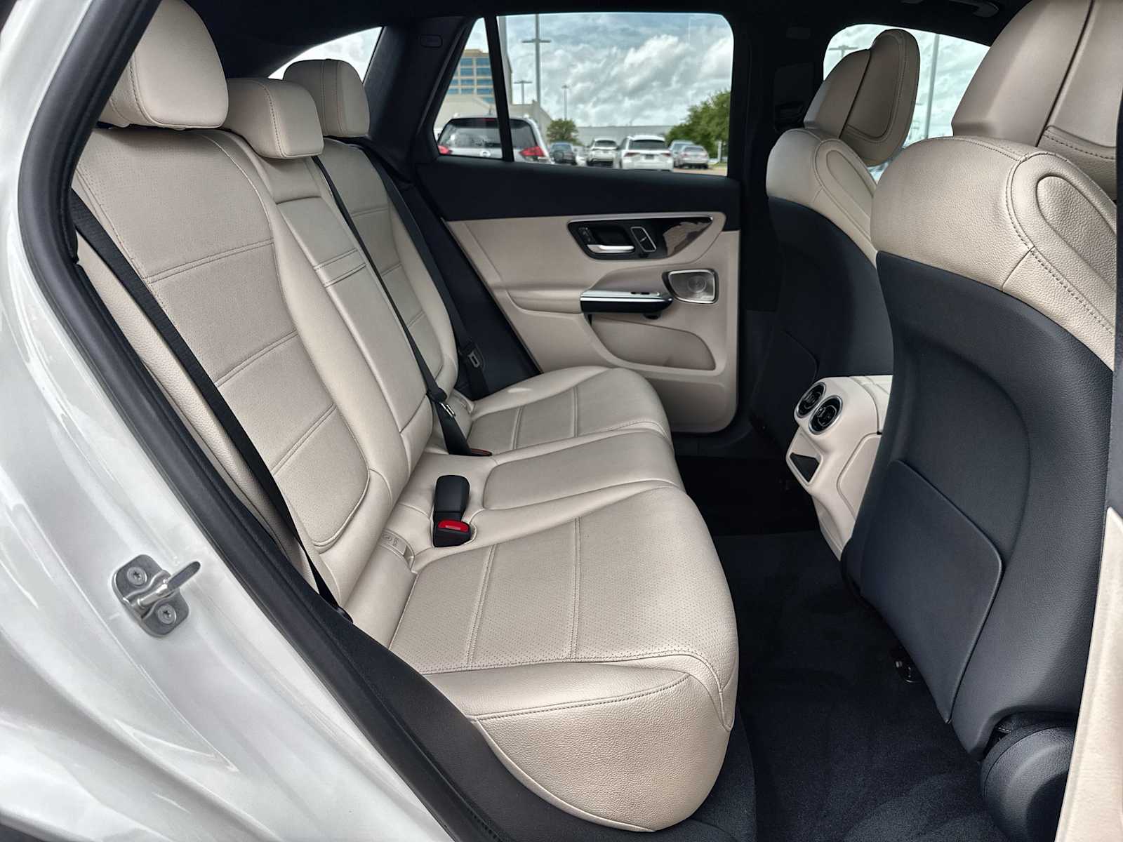 Thumbnail: 2026 Mercedes-Benz GLC - 19