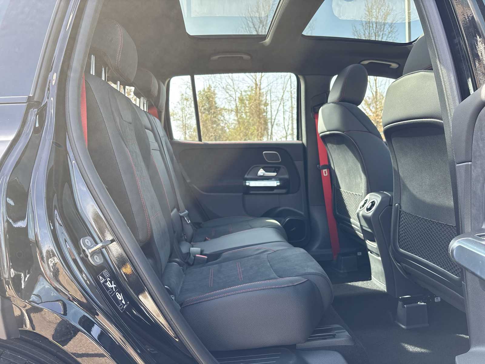 Thumbnail: 2026 Mercedes-Benz GLB - 19