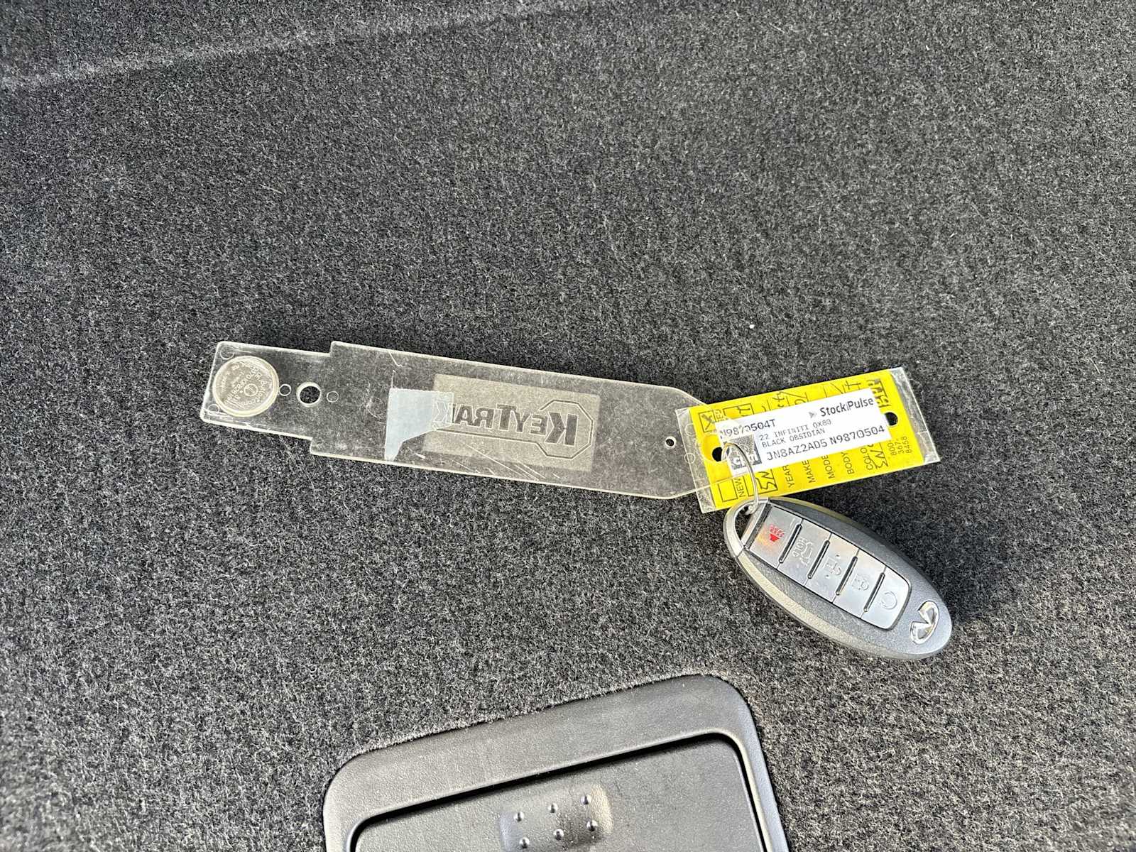 Thumbnail: 2022 INFINITI QX80 - 26