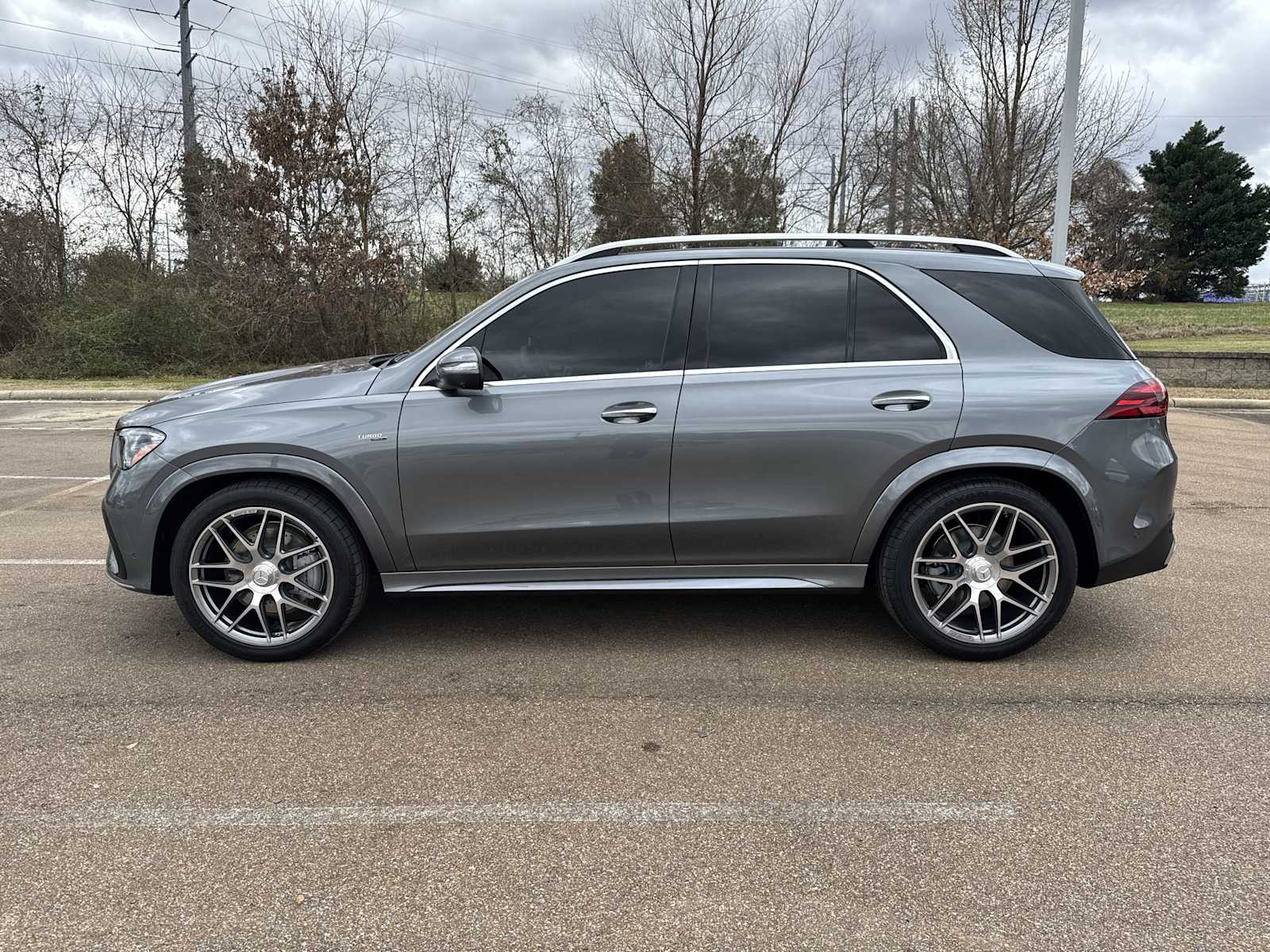 Thumbnail: 2026 Mercedes-Benz GLE - 3