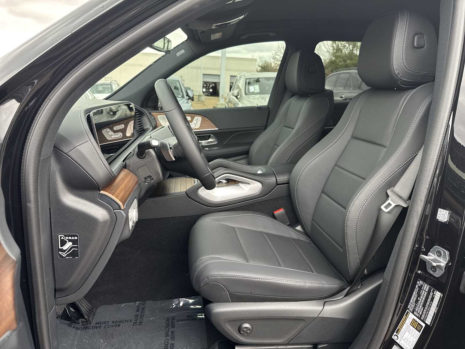 Thumbnail: 2026 Mercedes-Benz GLE - 15