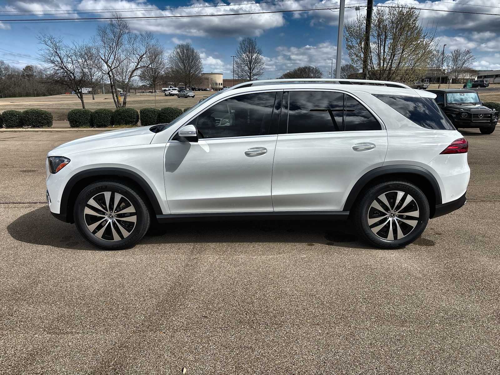 Thumbnail: 2026 Mercedes-Benz GLE - 5