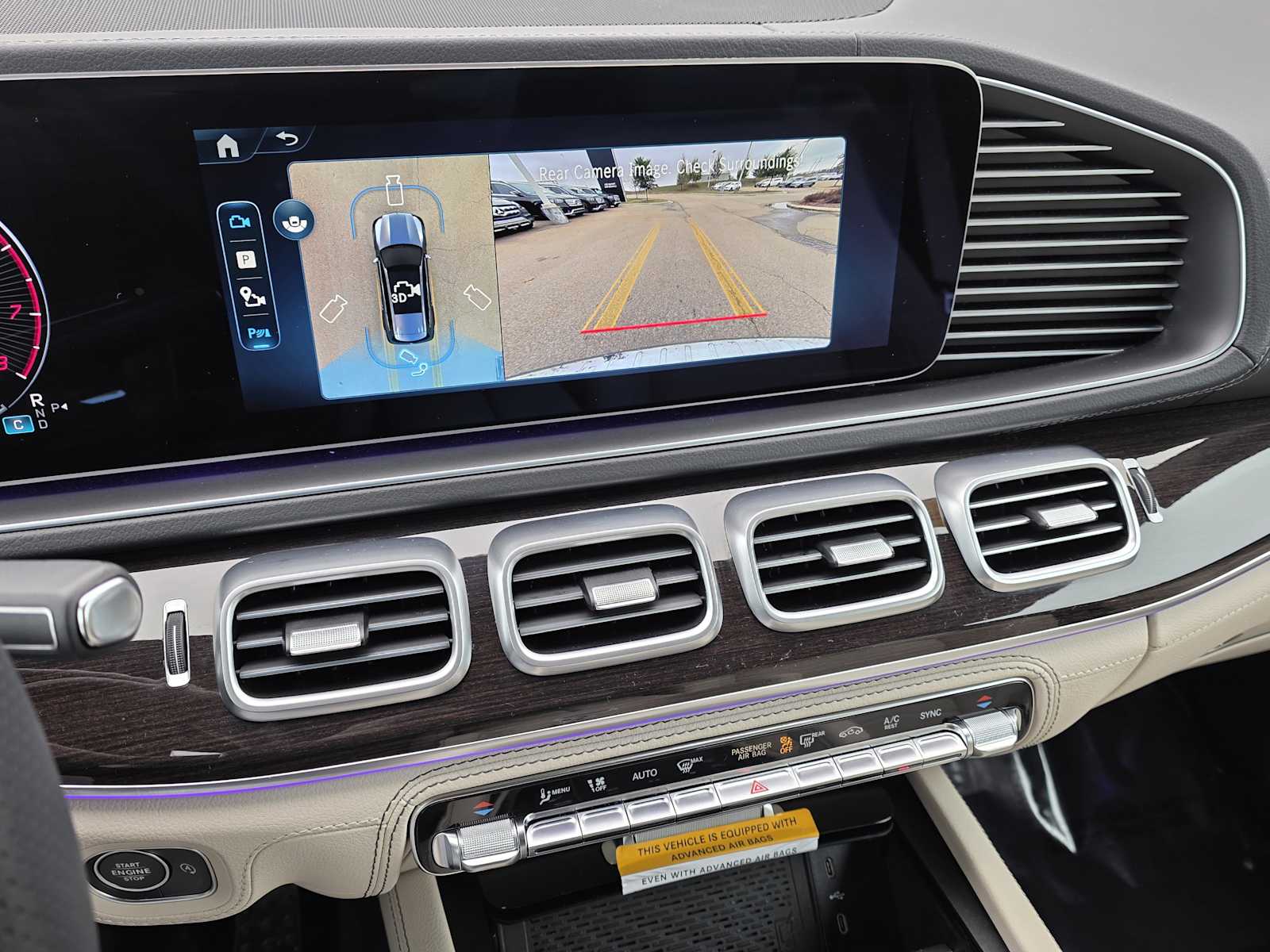 Thumbnail: 2025 Mercedes-Benz GLS - 9