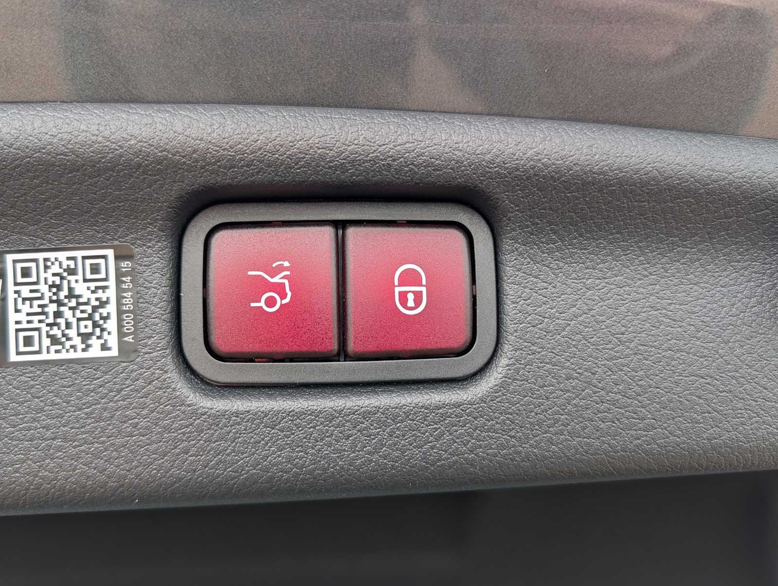 Thumbnail: 2026 Mercedes-Benz C-Class - 29