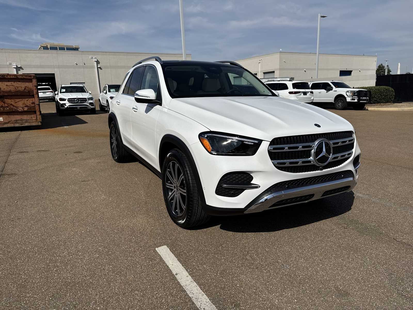 Thumbnail: 2026 Mercedes-Benz GLE - 8