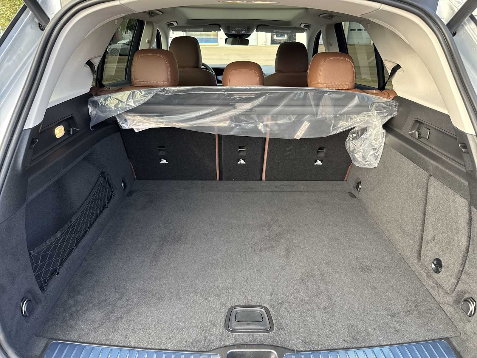 Thumbnail: 2026 Mercedes-Benz GLE - 26