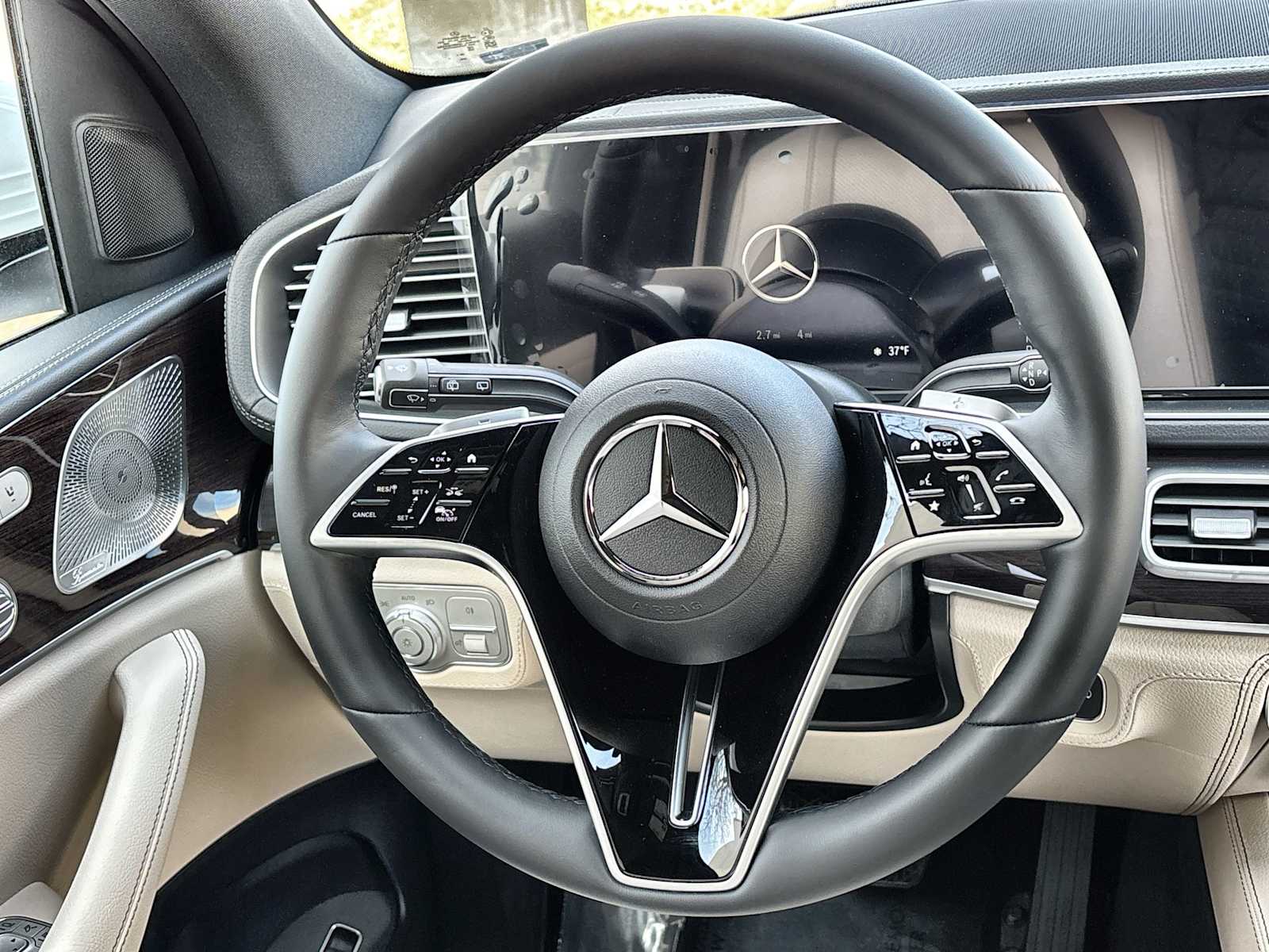 Thumbnail: 2026 Mercedes-Benz GLE - 21