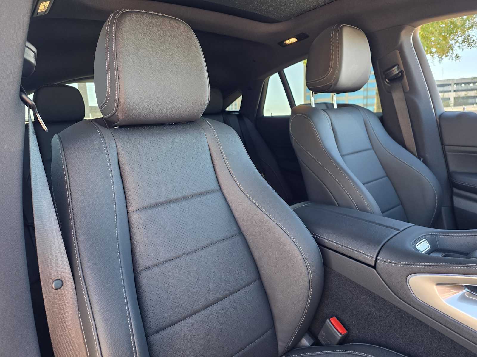 Thumbnail: 2026 Mercedes-Benz GLE - 21