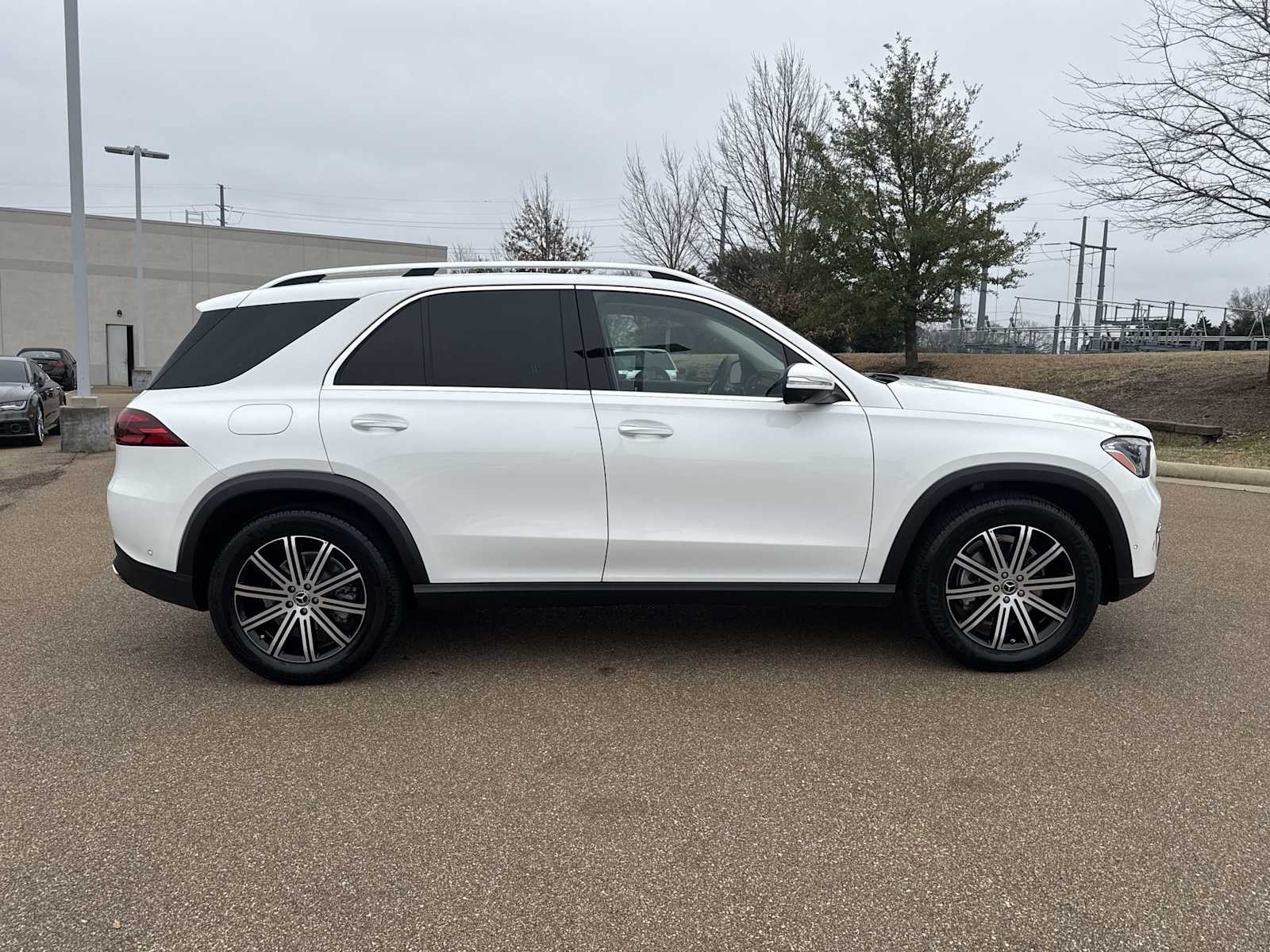 Thumbnail: 2026 Mercedes-Benz GLE - 7