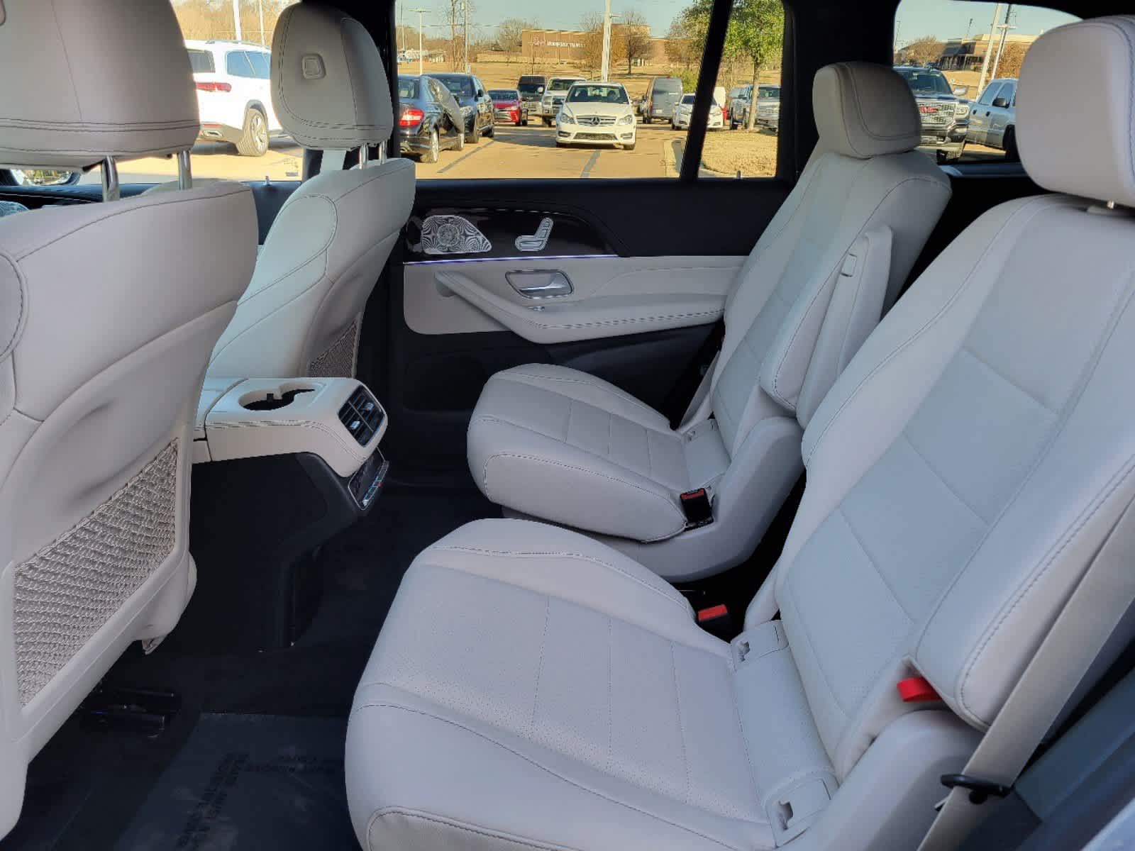 Thumbnail: 2025 Mercedes-Benz GLS - 11