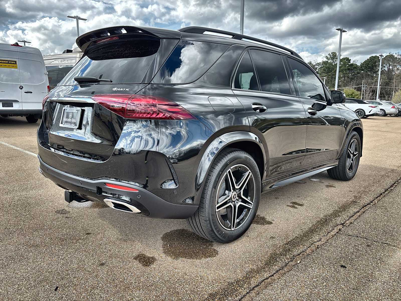 Thumbnail: 2026 Mercedes-Benz GLE - 8