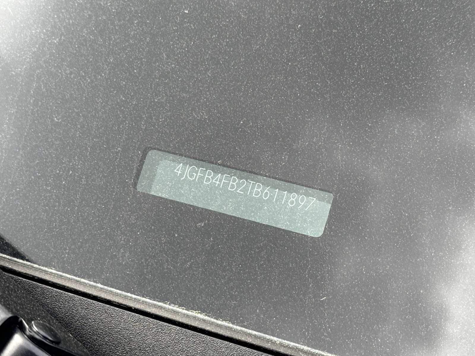 Thumbnail: 2026 Mercedes-Benz GLE - 28