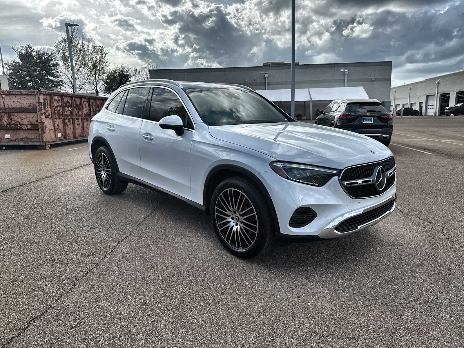 Thumbnail: 2026 Mercedes-Benz GLC - 11