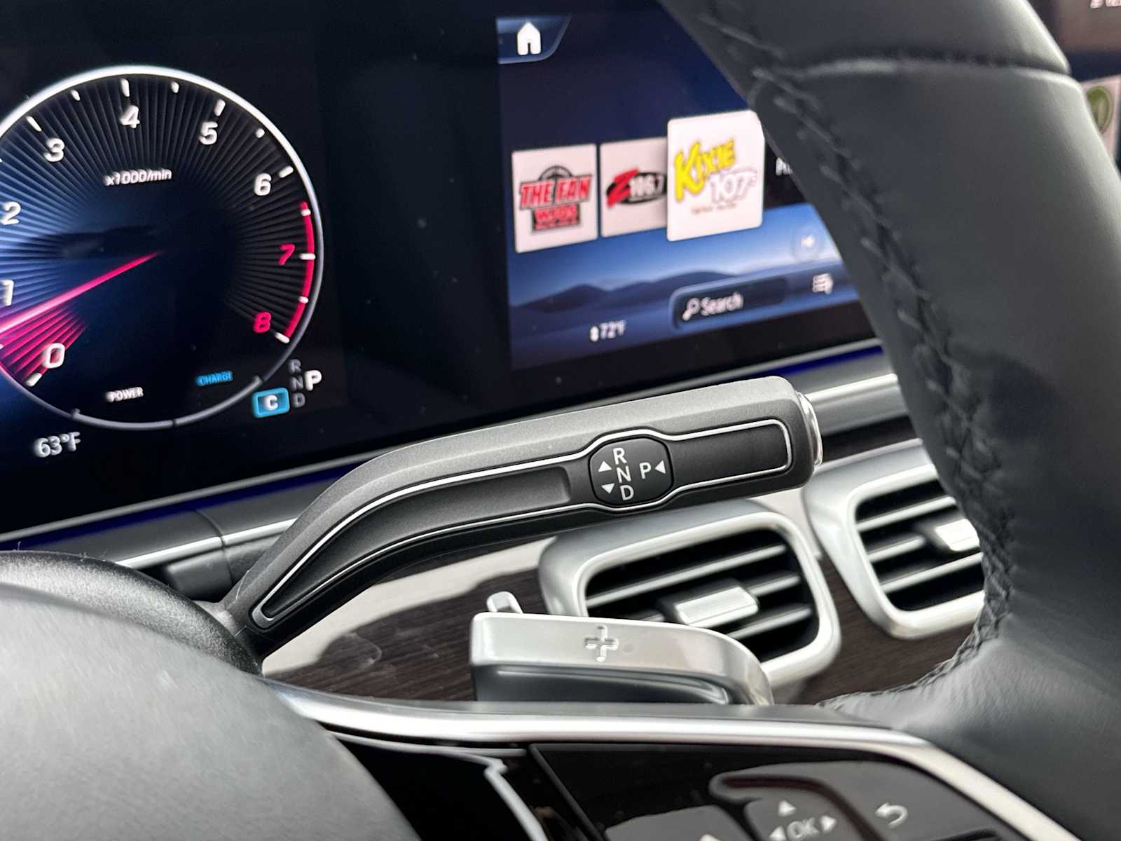 Thumbnail: 2026 Mercedes-Benz GLE - 24