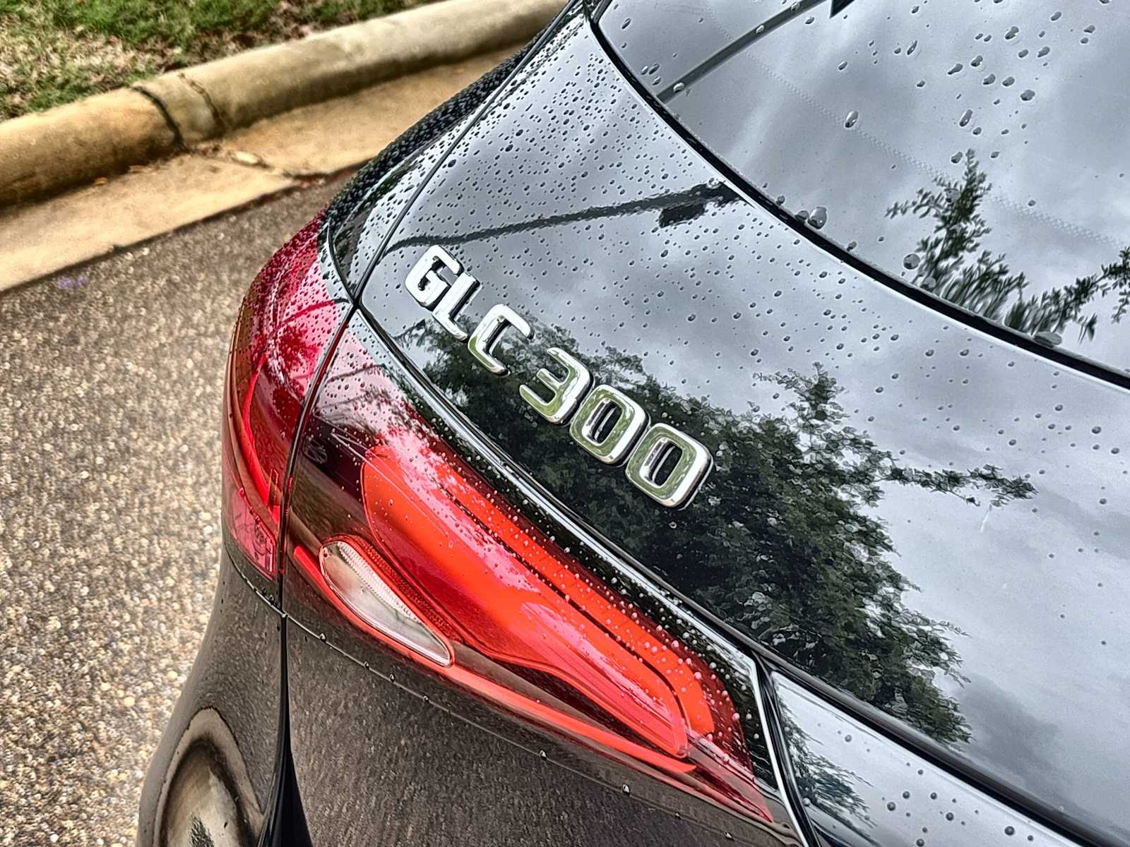 Thumbnail: 2026 Mercedes-Benz GLC - 15