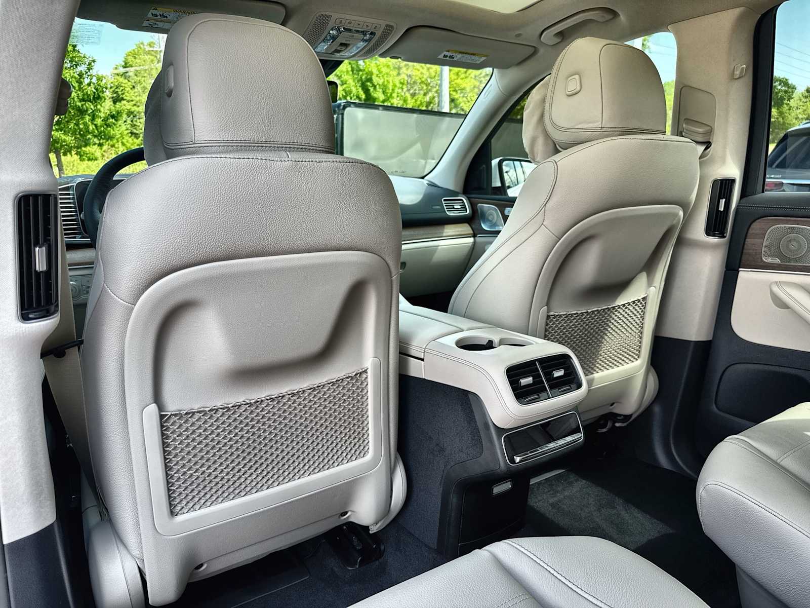 Thumbnail: 2026 Mercedes-Benz GLS - 18