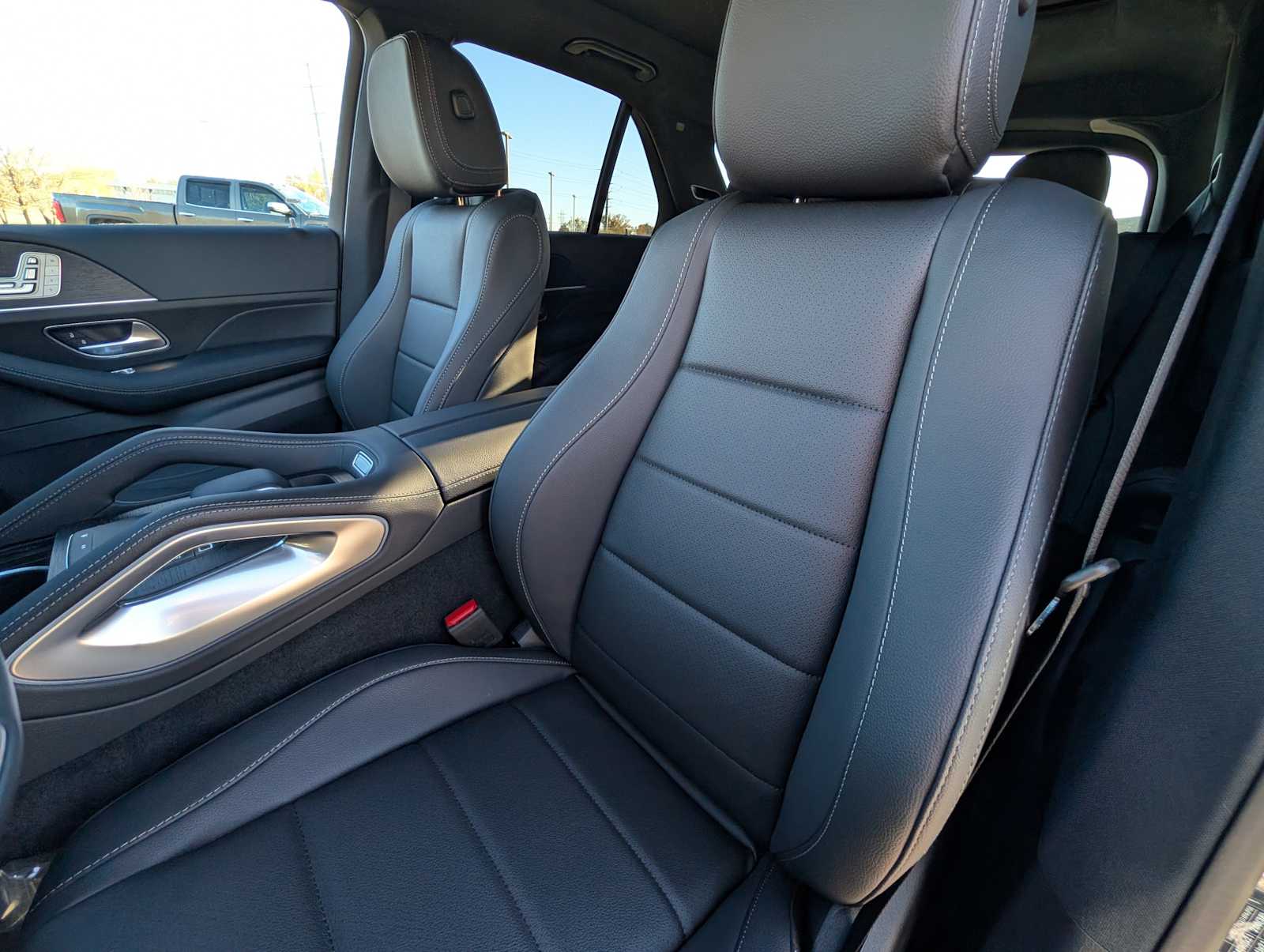 Thumbnail: 2026 Mercedes-Benz GLE - 14