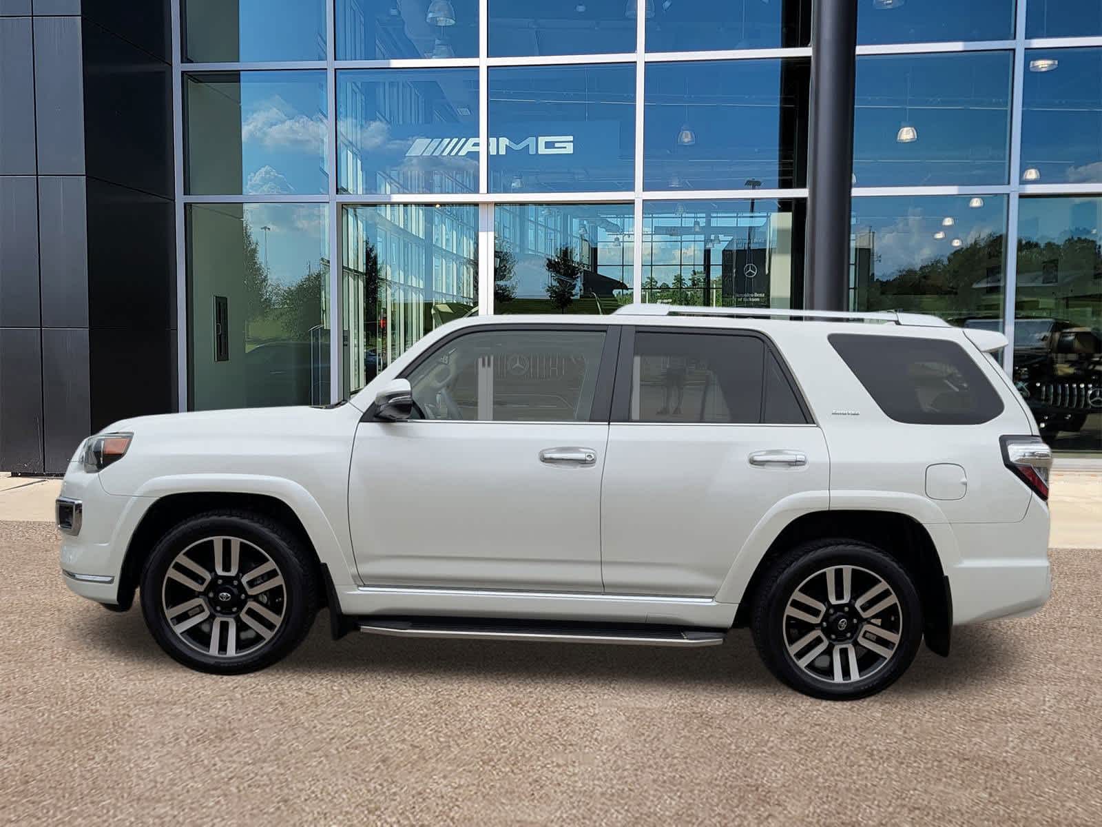 Thumbnail: 2020 Toyota 4Runner - 8